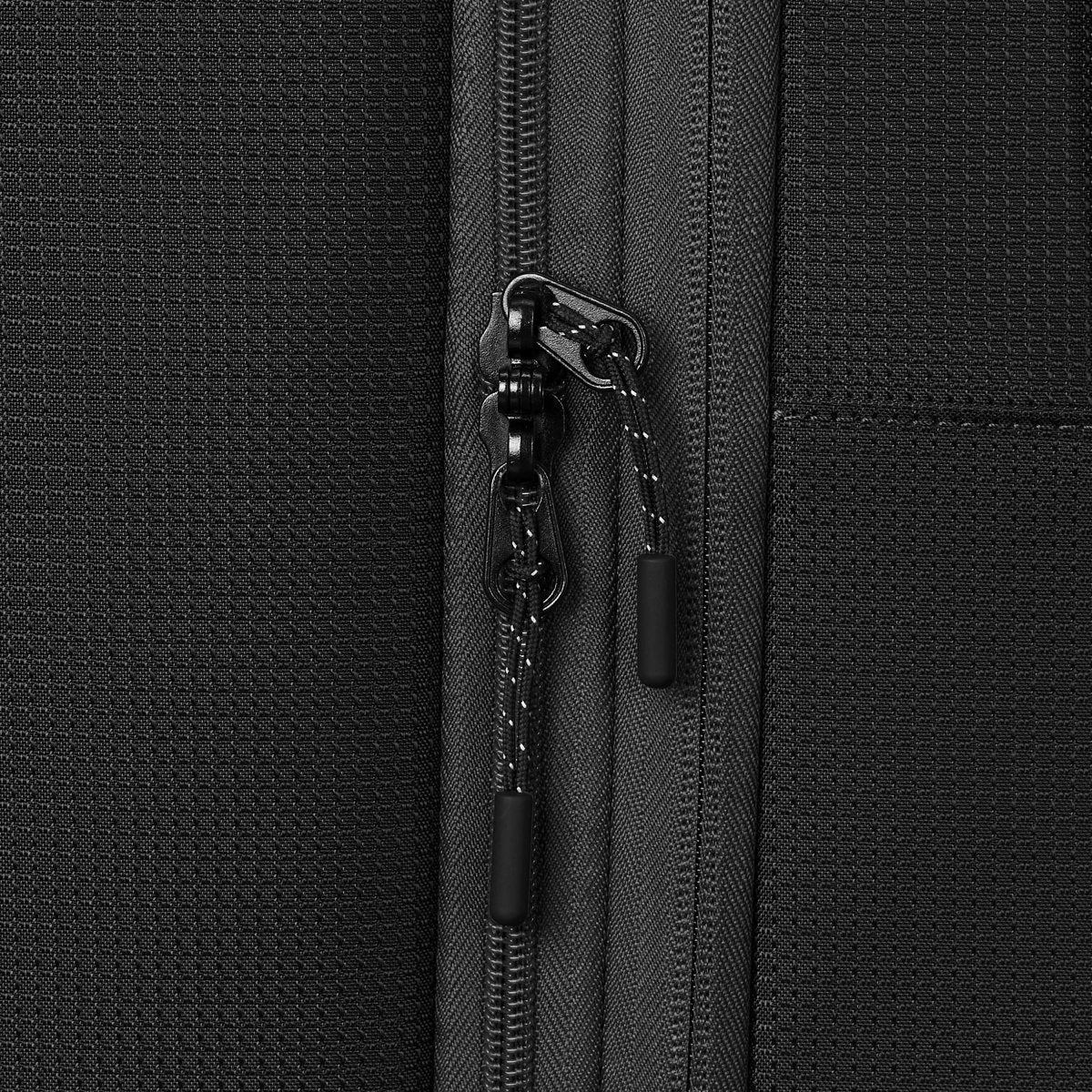 High Sierra Hi-Life 3-in-1 Convertible Wheeled Backpack