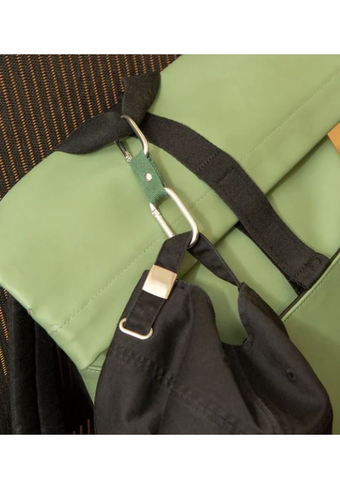 Kikkerland Dual Clip BuddyTravel Accessories