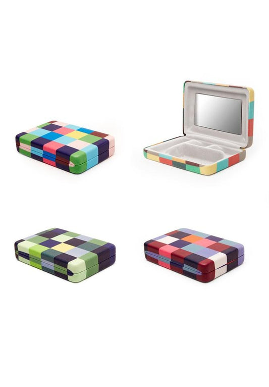 Product Image – Kikkerland Plaid Travel Jewelry CaseJewellery CasePlaid