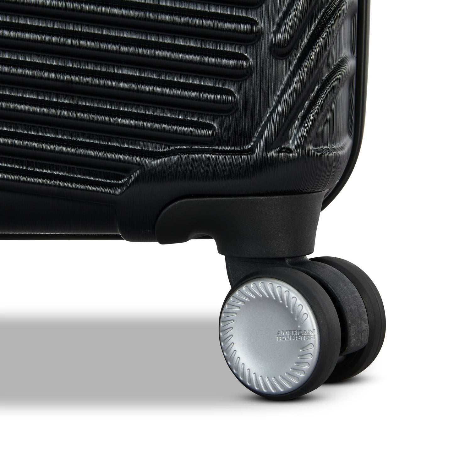 American Tourister Mickey Hardisde Spinner Carry-On™