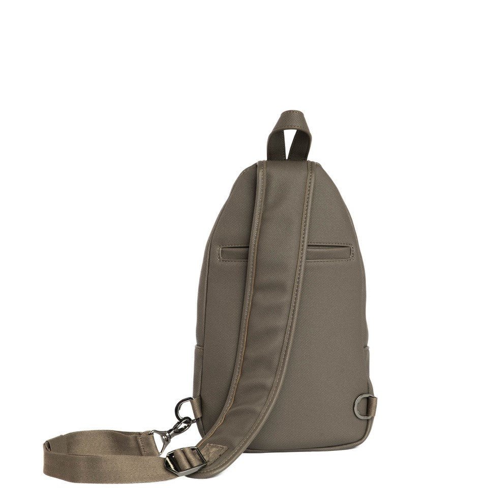 Lug Scurry Matte Luxe VL Sling Bag