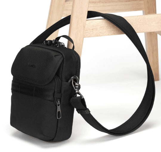 Pacsafe Metrosafe X Anti - Theft Compact CrossbodyCrossbody BagBlack