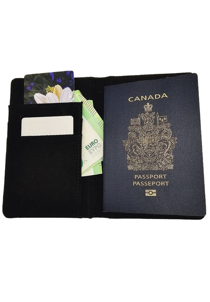 Ron Risley Art - Floral Passport CoverPassport CasePink Daisy