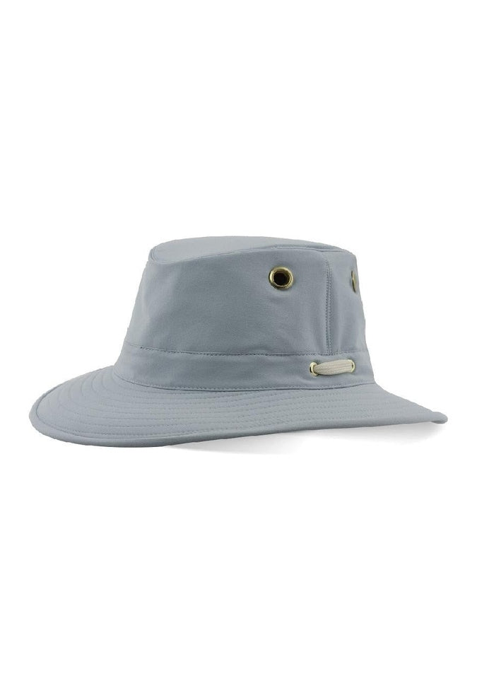 Image of Tilley hat in light blue.